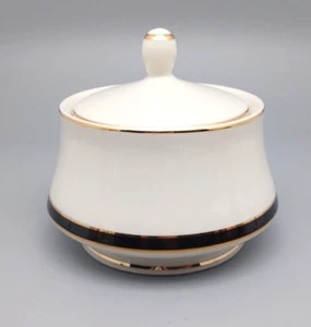 Azúcar vintage Trafalgar Mikasa marfil China con tapa usado en excelente estado - Imagen 1 de 9