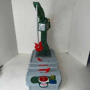 Fisher Price Thomas & seine Freunde sprechender verschrobener Kran Lieferzug mit Soundbox - Bild 1 von 11