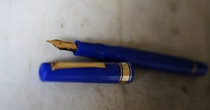 Penna Stilo OMAS Europa IN Resina Blu Foncee- Oro Massiccio 18K- Raro Versione - Foto 1 di 18
