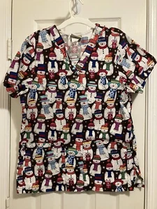 Small Tafford Snowman Scrub Top Winter Christmas Holiday Medical Nursing  - Picture 1 of 5