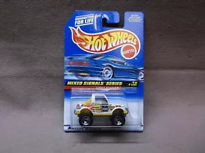 HOT WHEELS 1998 #733 WHITE STREET ROADER SUZUKI SAMURIA LIFTED 4X4 OFF ROADER - Picture 1 of 3