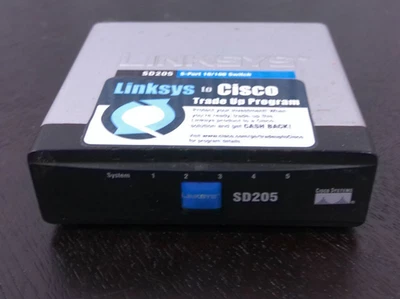 CISCO Linksys SD205 5-Port 10/100 Network Switch - Image 1 of 4