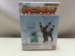 Bandai Pokemon Scale World Johto No.003 Totodile Umbreon Figure - Picture 1 of 7