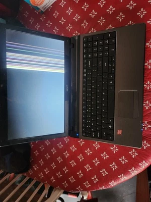 Portátil Acer Aspire 5560 - 15,6" AMD A6 Quad Core Modelo MS2319 *Piezas  Foto 1 de 4