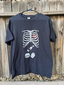 Skeleton 🖤 Beer + Burgers Black Tee with Ribcage Graphic Novelty Print - Picture 1 of 4
