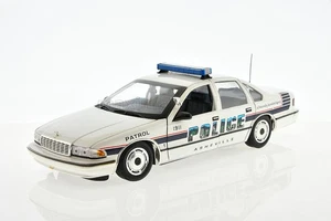 CHEVROLET Caprice Asheville Police 1992 1/18 UT Models - Picture 1 of 5