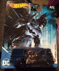 HOT WEELS PREMIUM POP CULTURE 4/5 DC COMIC BATMAN 1:64 DIECAST HW TOUR BUS - Picture 1 of 5