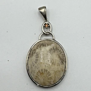 Vintage 925 Sterling Silver Large Oval Fossil Coral Pendant 15.23 Gr Cornflower - Picture 1 of 7