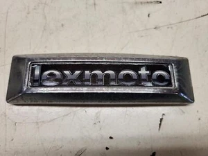 LEXMOTO VIXEN 125 FRONT BADGE (10394) - Picture 1 of 2
