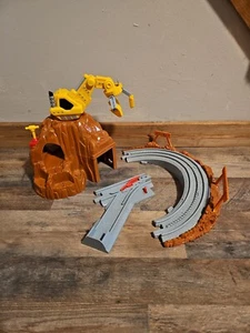 Fisher Price Geotrax Mountain Blast Mine Construction Quarry Crane 3 piece lot - Picture 1 of 7