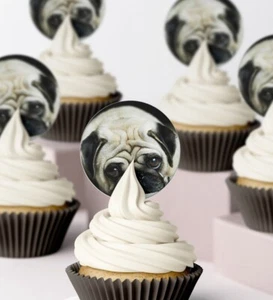 Comestible Pug Perro Glaseado Oblea Pastel Cupcake Topper Decoraciones de Cumpleaños - Imagen 1 de 3