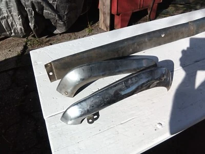 Parachoques trasero Mazda RX-2 1972 Foto 1 de 4