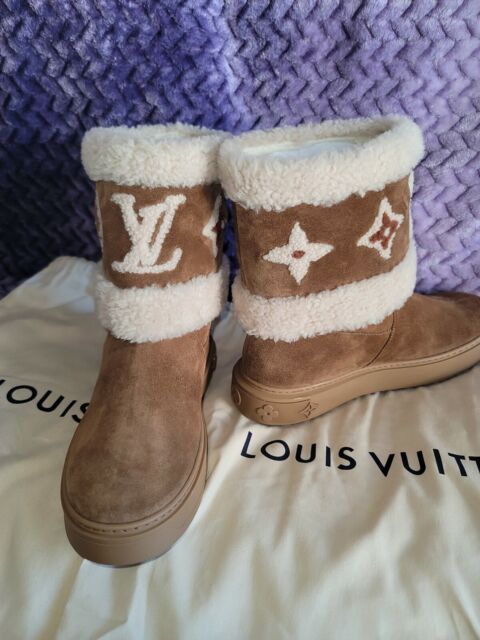 Louis Vuitton - Authenticated Lauréate Boots - Suede Brown for Women, Very Good Condition