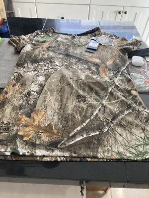 WOMENS Under Armour THREADBORNE HUNT REALTREE EDGE CAMO S/S SHIRT M MEDIUM  NWT  - Image 1 of 3