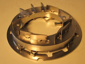Turbolader Düsenring Audi A4 A6 A8 / VW Passat / Skoda Superb 2,5 TDI - Bild 1 von 1