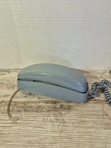 VTG AT&T Trimline Desk/Wall Phone Aqua Blue 12 PUSH Button TEAL - Picture 1 of 4