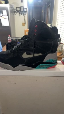 Nike Men's San Antonio Spurs David Robinson Men’s Basketball Shoes  12 - Image 1 of 4