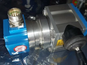 SICK MRA-F080-102D2;6028625;602 8 625 + SRM50-HXA0-K02;1034137;SRM 50-HXA0-K02 - Imagen 1 de 8