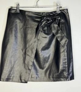 Blank NYC Kunstleder Wickel Mini Rock Gr. 26 Schwarz Vegan Neu mit Etikett - Bild 1 von 14