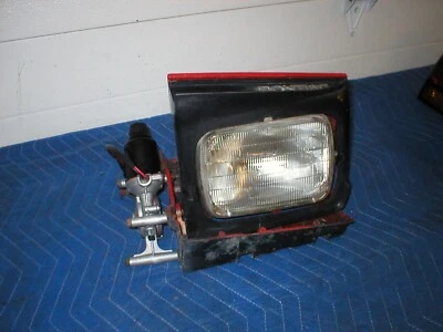 1985-90 FIREBIRD TRANS AM GTA POWER HEADLIGHT + MOTOR POPUP ASSY. LEFT DRIVER - Image 1 of 4