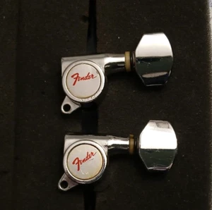 Pair of Vintage Fender Red Logo Inline Tuners 2 Tuning Pegs RH 1980s - Picture 1 of 3