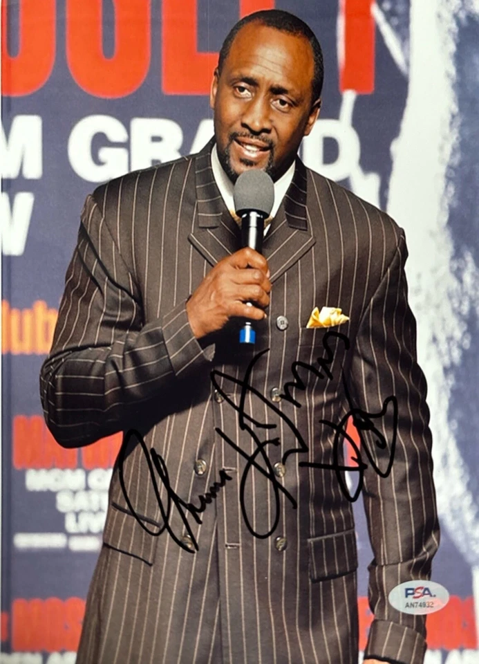 Thomas Hearns Signed 8x10 Photo Boxing 'Hitman' PSA AN74932 - Image 1 of 1
