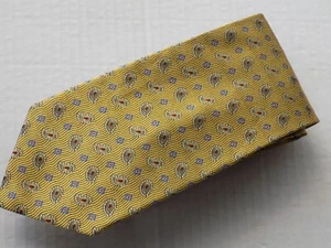 NEW JOS.A.BANK [ GEOMETRIC/GOLD ] men's tie 100% silk  Made in China - Picture 1 of 3