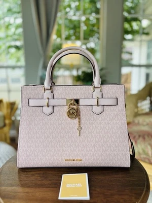 Сумка через плечо Michael Kors с логотипом Hamilton сумочка сумочка пудра розовая 🩷 - Изображение 1 из 4