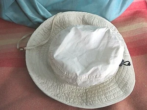 VTG Columbia US Made Ivory Adjustable Lightweight Outdoor Sun Bucket Hat Onesize - Picture 1 of 8
