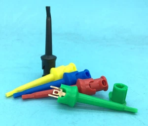50 Stück PA Kunststoff Kupfer Test Clip Mini Grabber SMD IC Haken Sonde Jumper 5 Farben - Bild 1 von 5