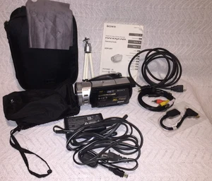 SONY HDR-SR1 AVC Handycam Camcorder Video Camera Zeiss Len From Japan Manual Bag - Picture 1 of 19