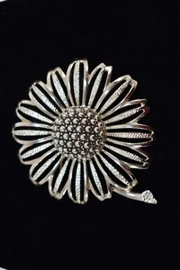 Large Silver Sunflower By Sarah Coventry Signed Brooch - Picture 1 of 7