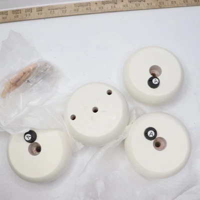 Kit de pies Crosley Hedon Bun blanco CF0101-WH Foto 1 de 4