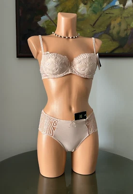 NWT Wacoal MELODIE Peach Push-Up Bra / Panty Set - Image 1 of 2