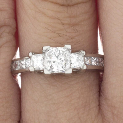 GIA Certified 1.50 CTW Diamond Engagement Ring Princess 18k White Gold - Изображение 1 из 4