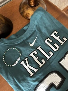 WOMEN'S Nike JASON KELCE Philadelphia EAGLES T-Shirt & FRIENDSHIP BRACELET New - Picture 1 of 13
