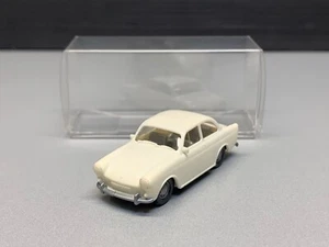 Volkswagen VW 1500 Stufenheck Oldtimer Coupe classic car hell Roco H0 1:87 - Picture 1 of 12