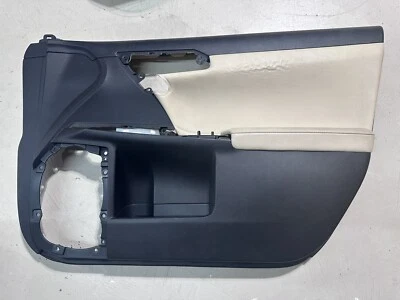 Panel de puerta delantera Lexus CT200h lado derecho bronceado negro OEM 2011 2012 2013 2014 Foto 1 de 4