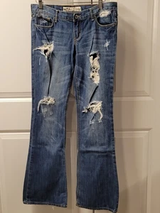 Hollister Jeans Women's Size: 5R Cute Denim Distressed - Picture 1 of 9