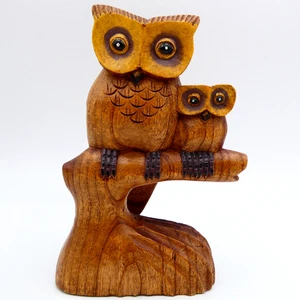 Estatuilla de madera tallada a mano mamá búho bebé búho en árbol escultura 8 pulgadas - Imagen 1 de 9