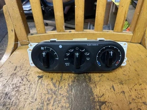 Heater A/c Control FORD ESCAPE 01 02 - Picture 1 of 6