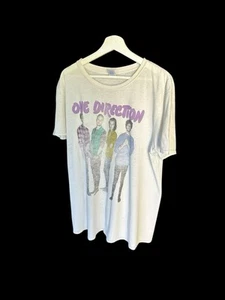 One Direction 2015 Tour Tshirt Sz Large Distressed Thrashed Faded White - Picture 1 of 11