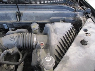 Used Air Cleaner Assembly fits: 2012 Gmc Acadia  Grade A - Image 1 of 4