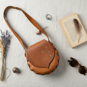 Bolso Cartera Hecho a Mano Vintage Cuero Tooled Años 70 Boho Marrón Trenzado Hombro Sillín - Imagen 1 de 10
