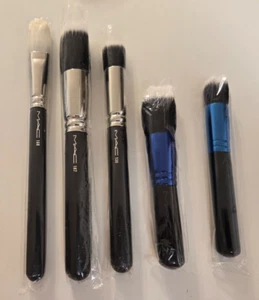 MAC 3 Piece Brush Set, 130, 187, 168. Includes 2 Mini Brushes. Authentic! - Picture 1 of 4