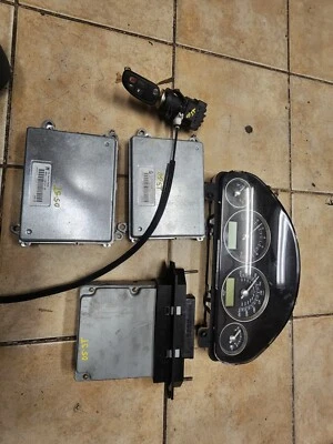 Jaguar S-Type V6 2005 3,0 Cluster encendido ECM con llave 188 k Foto 1 de 4