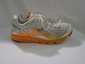 brooks shoes orange