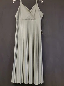 Athleta Pirouette Layering Pleated Metropolis Grey Empire Waist Dress 1X NWT - Picture 1 of 11