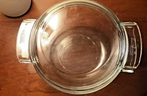 Vintage Pyrex Covered Casserole France 454 B 2 Qt - Picture 1 of 6