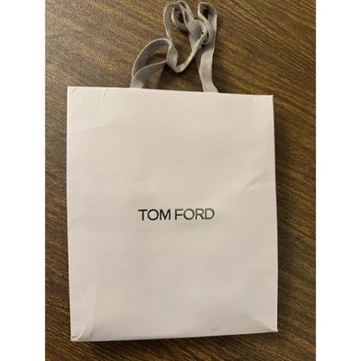 Bolsa de regalo de compras de lujo gris claro Tom Ford Foto 1 de 4